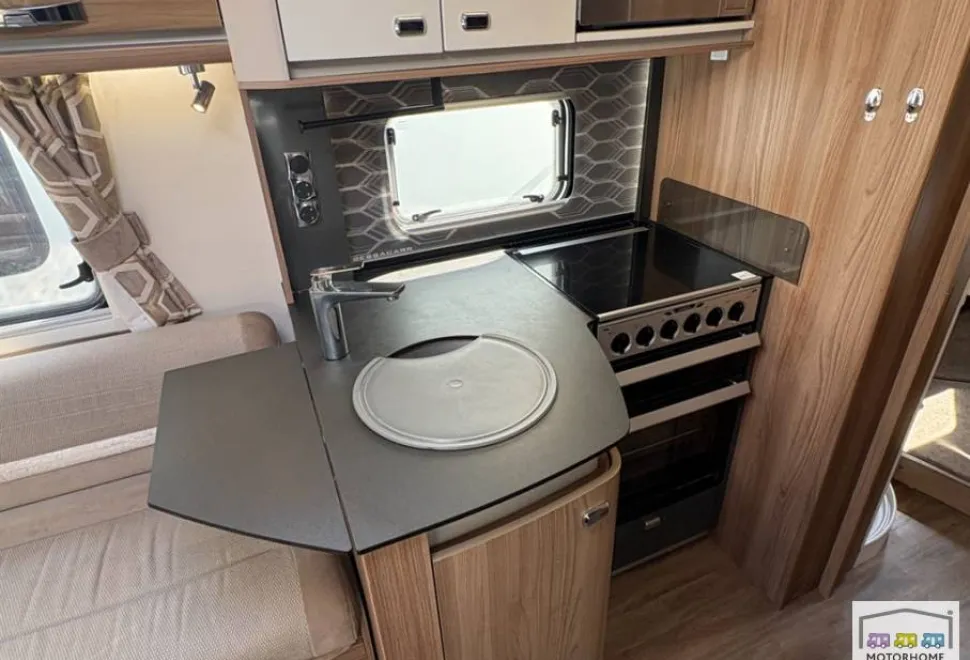 Swift Bessacarr  599 2016