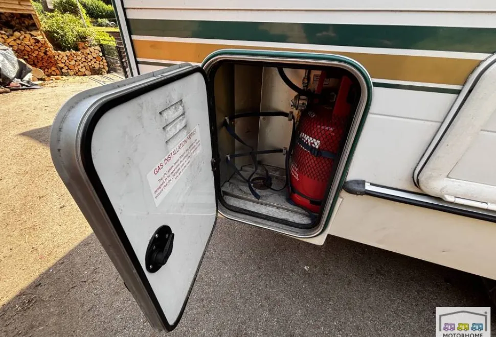 Elddis Firestorm 120 2006
