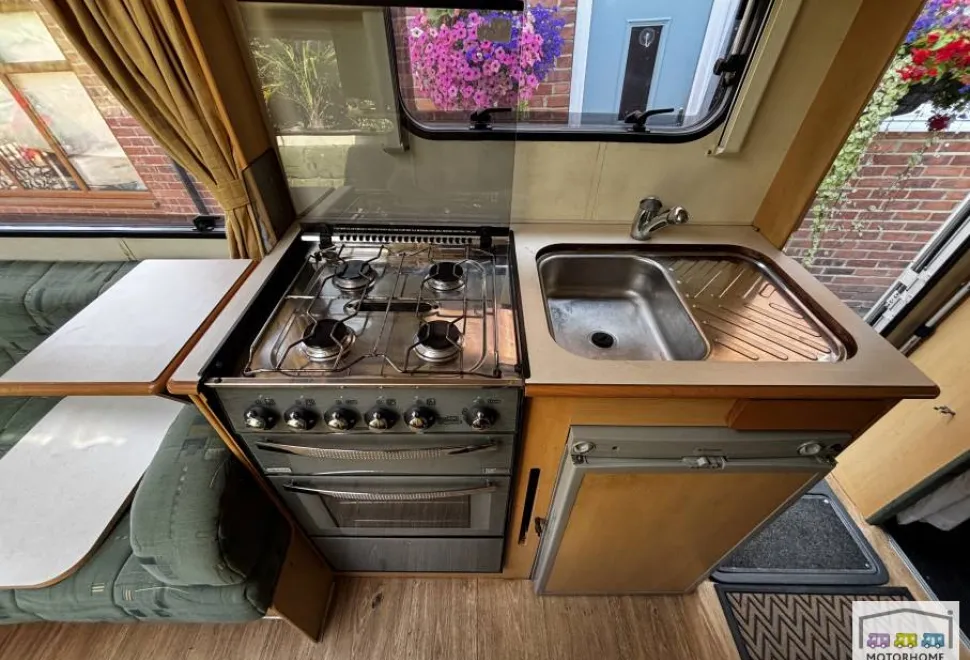 Elddis Firestorm 120 2006