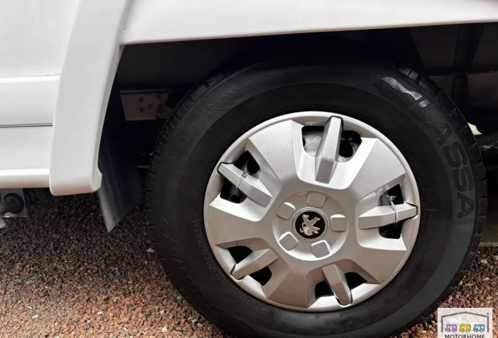 Elddis Autoquest  130 2013