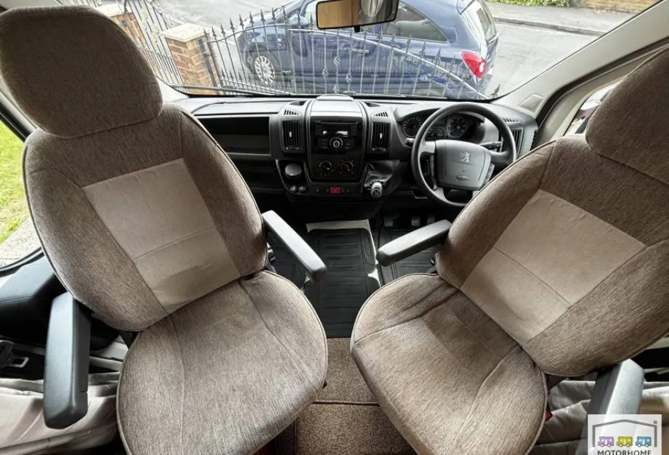 Elddis Autoquest  130 2013