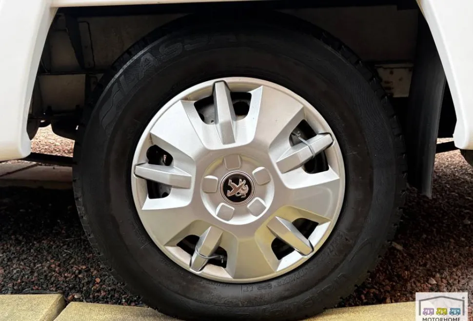 Elddis Autoquest  130 2013