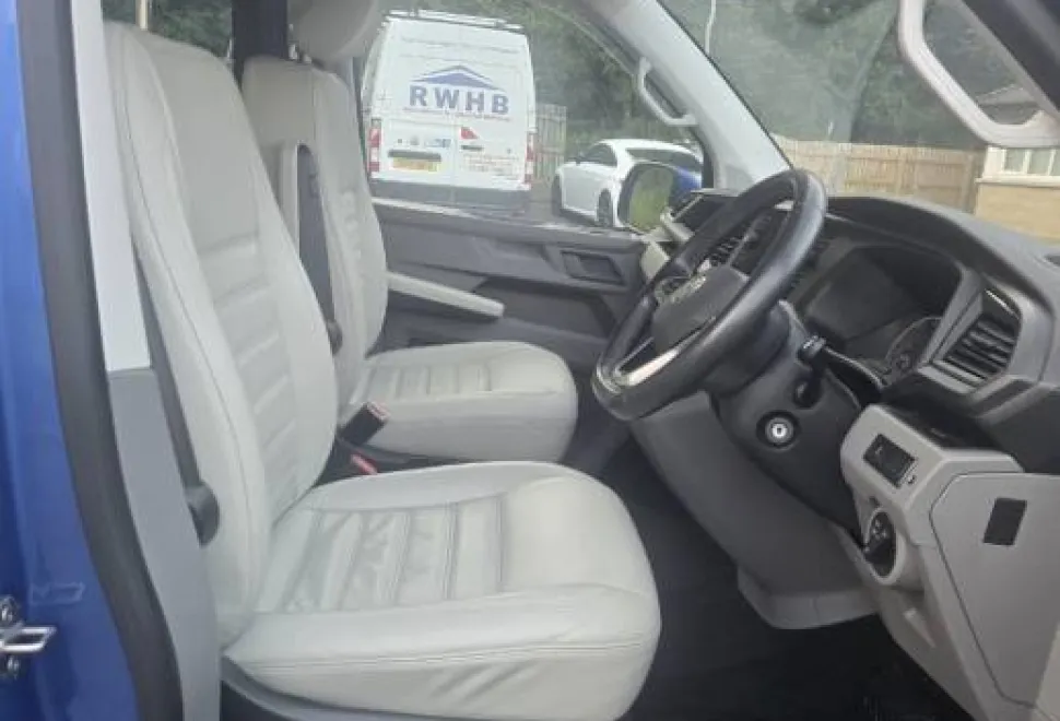 Volkswagen T6.1 Transporter Highline  2021