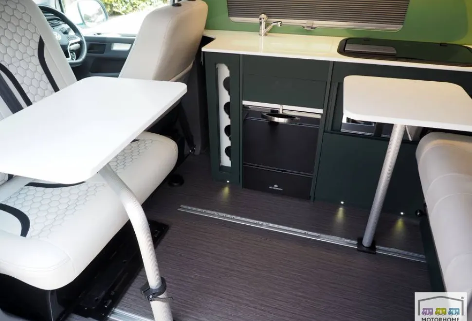 Volkswagen T28 Highline 2024