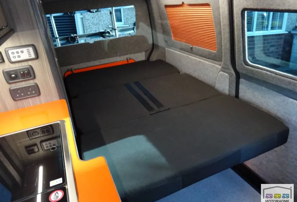 Volkswagen T6 Transporter   2017