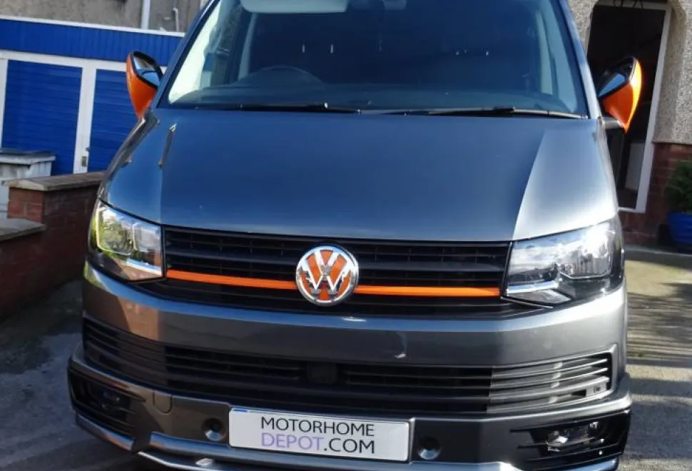 Volkswagen T6 Transporter   2017
