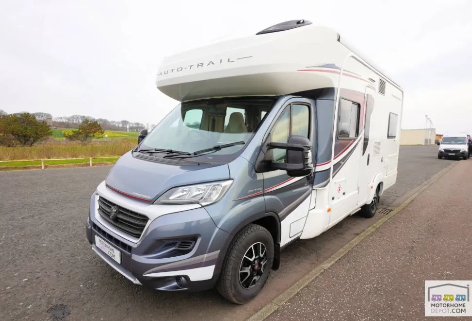 Auto-Trail Tracker FB 2019
