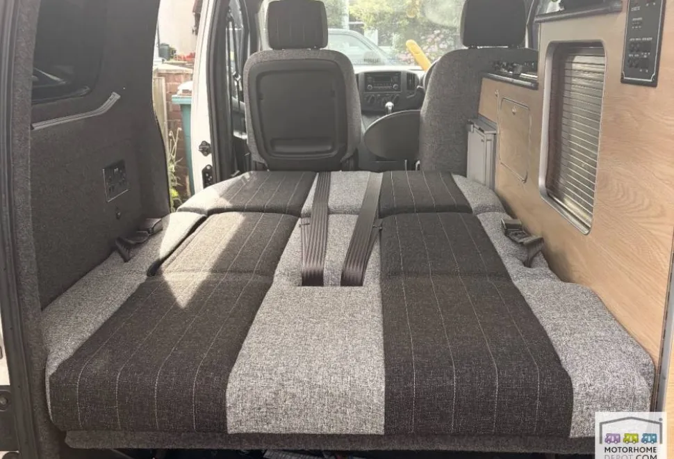 Nissan NV200  2015