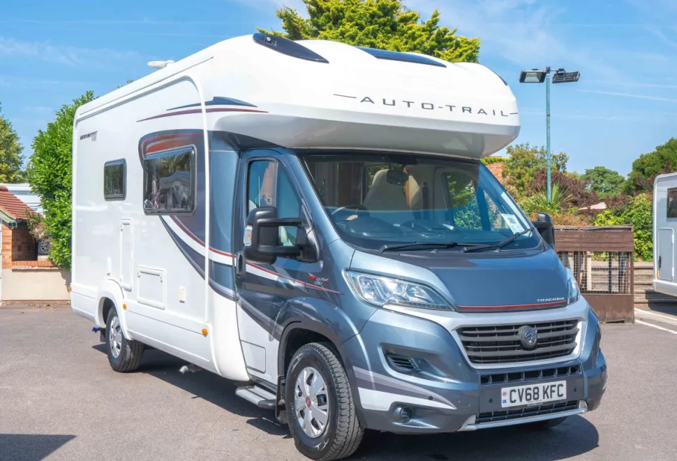 Autotrail Tracker RS Lo Line 130BHP 2018