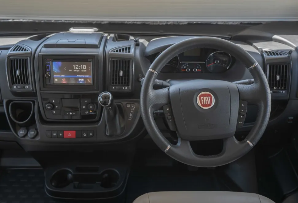 Rapido i1090 Distinction 180BHP Auto 2021