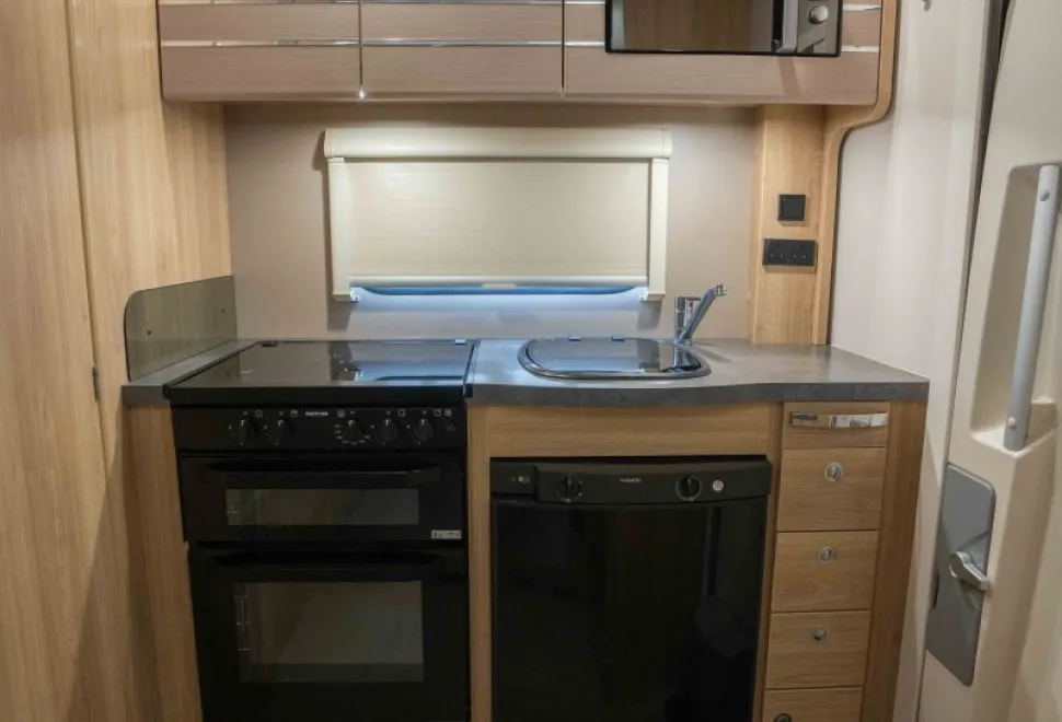 Elddis Autoquest 115 140BHP 2020
