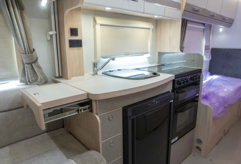 Elddis Evolution 185 60th Edition 140BHP 2025