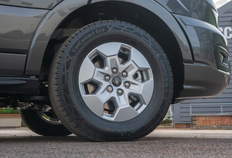 Swift Voyager 475 165BHP Auto 2026