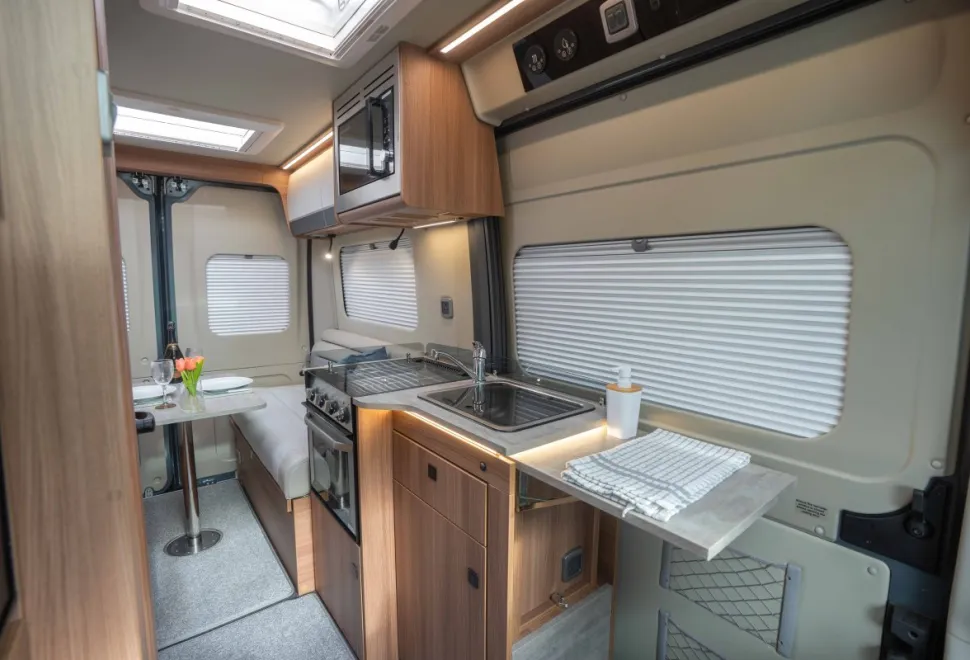 Autotrail V-Line 540 SE 140BHP 2026