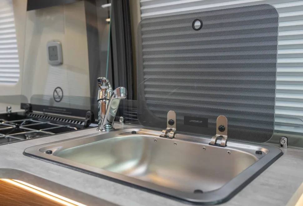 Autotrail V-Line 540 SE 140BHP Auto 2026