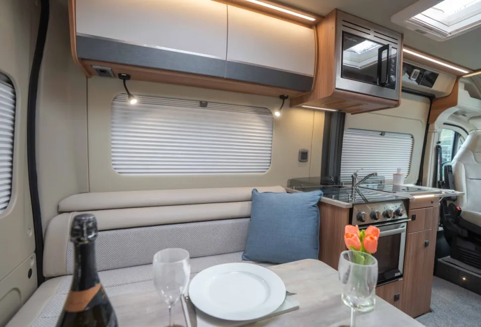 Autotrail V-Line 540 SE 140BHP 2026