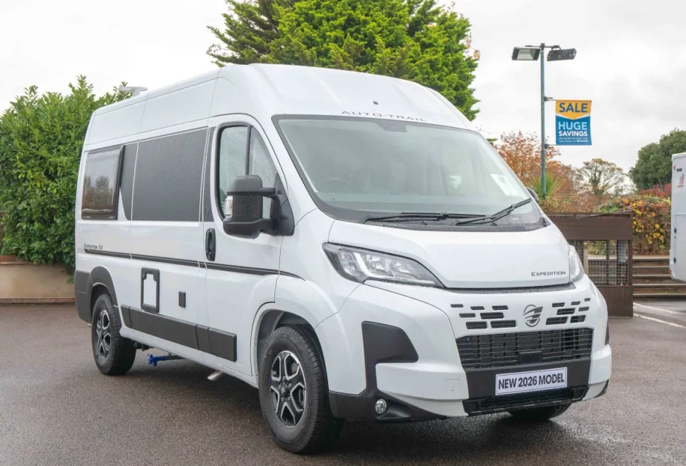 Autotrail Expedition 54 140BHP Auto 2026
