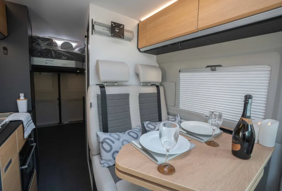 Adria Twin 640 SGX 60Y 140BHP Auto 2026