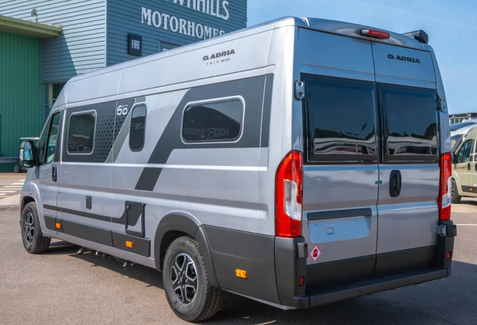 Adria Twin 640 SGX 60Y 140BHP Auto 2026