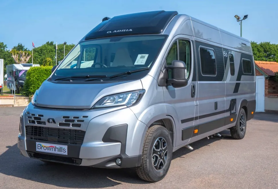 Adria Twin 640 SGX 60Y 140BHP Auto 2026