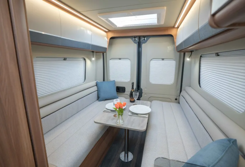 Autotrail V-Line 610 SE 140BHP 2026