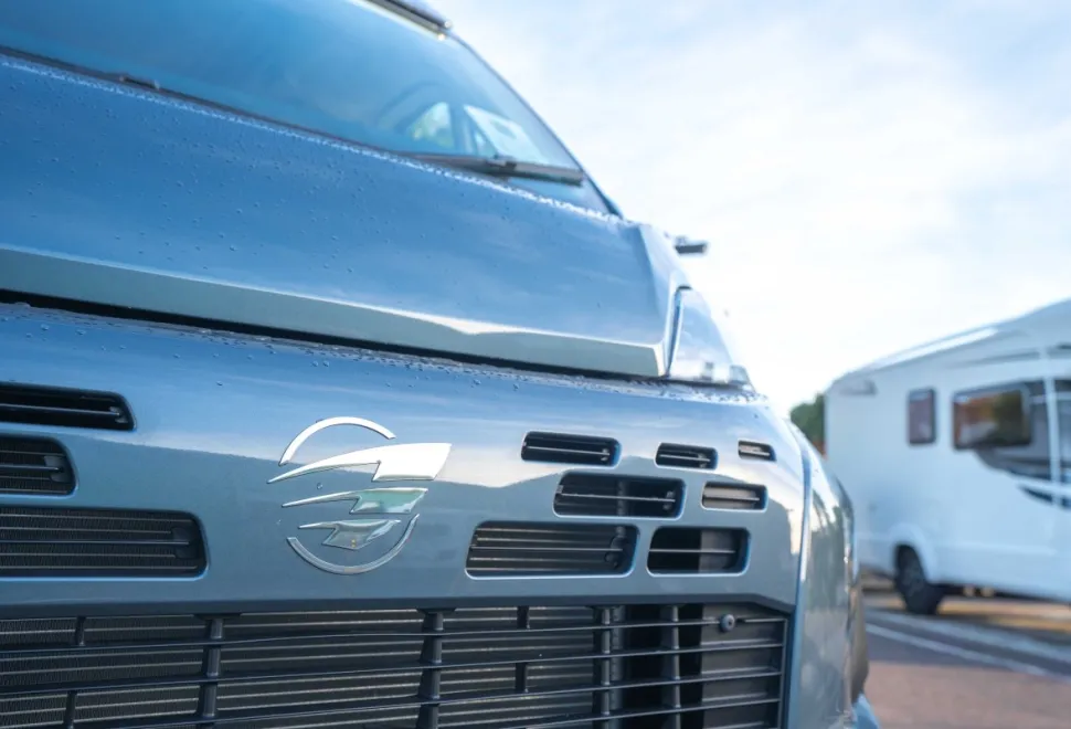 Autotrail V-Line 610 SE 140BHP 2026