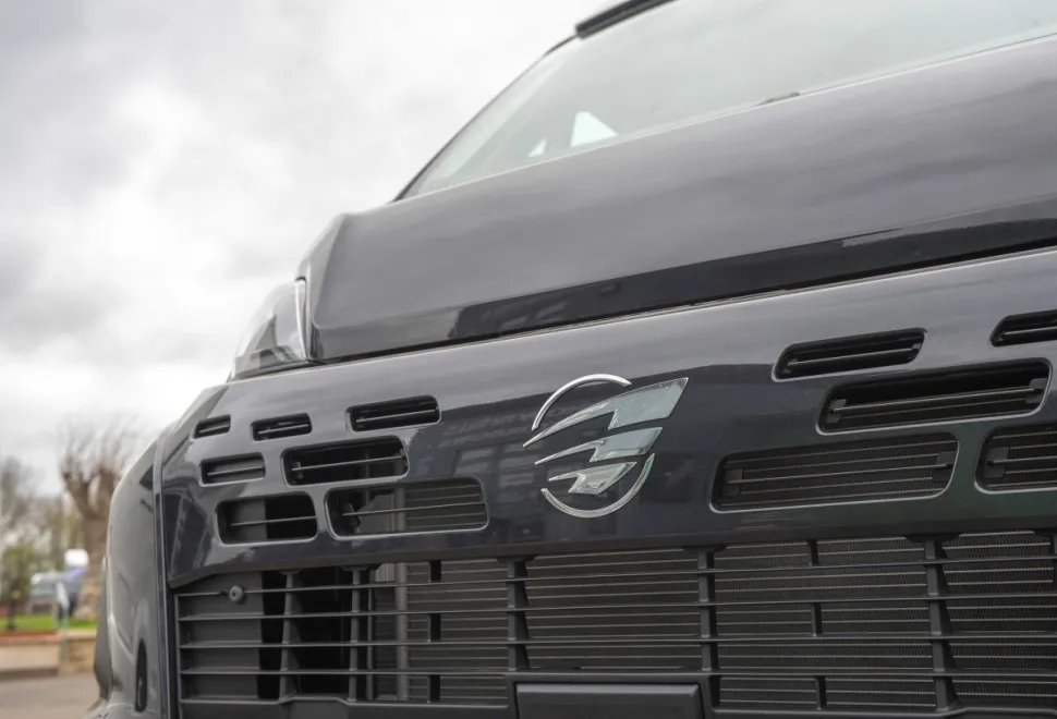 Autotrail V-Line 610 SE 140BHP 2026