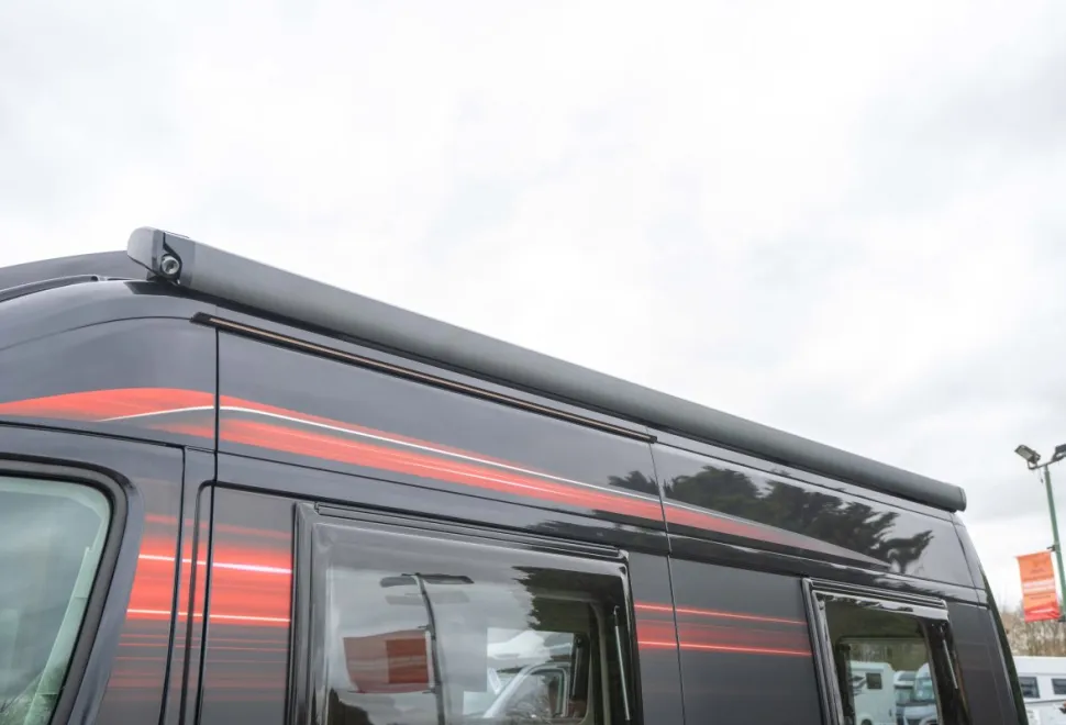 Autotrail V-Line 610 SE 140BHP 2026