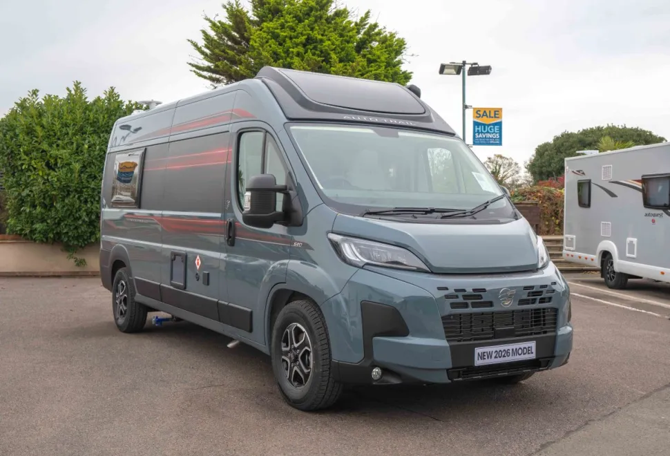 Autotrail V-Line 610 SE 140BHP Auto 2026