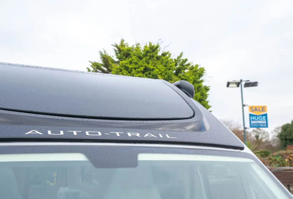 Autotrail V-Line 610 SE 140BHP Auto 2026