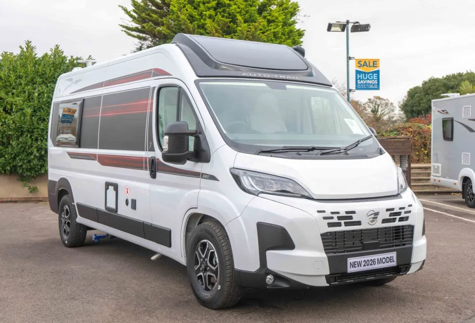 Autotrail V-Line 610 SE 140BHP Auto 2026