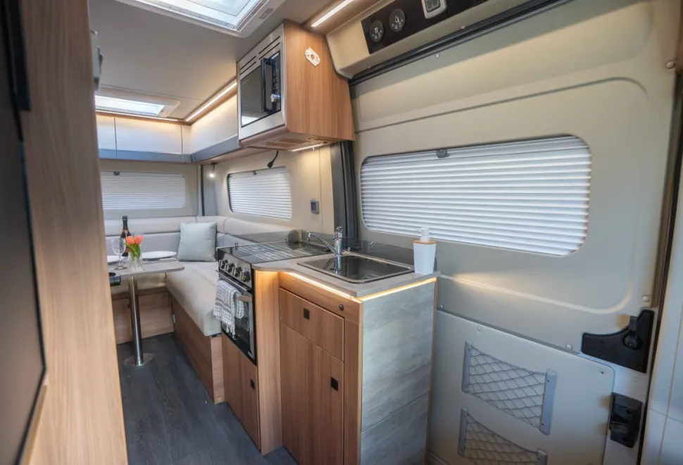 Autotrail V-Line 610 Sport 140BHP Auto 2026