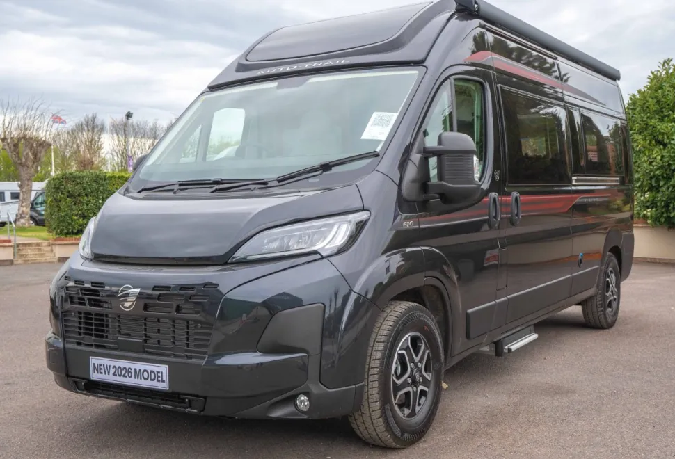 Autotrail V-Line 610 Sport 140BHP Auto 2026