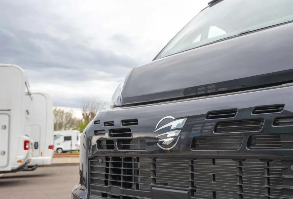Autotrail V-Line 610 Sport 140BHP Auto 2026