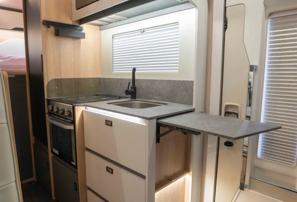 Autotrail Excel 620G 170BHP Auto 2025