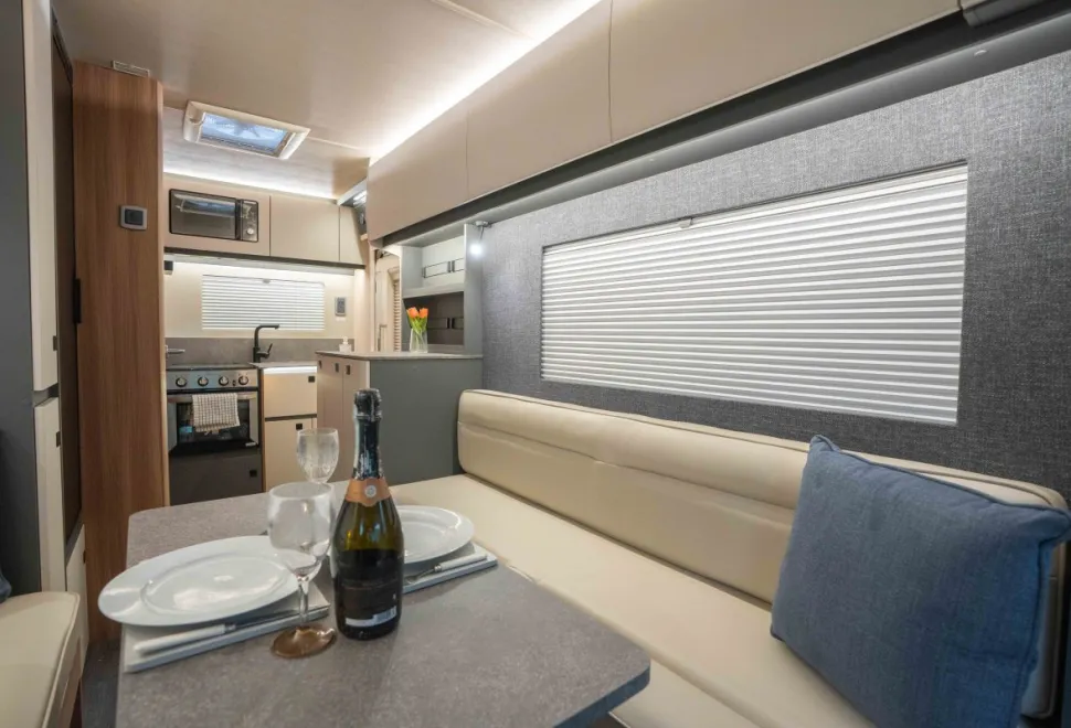 Autotrail Excel 620S 165BHP Auto 2026