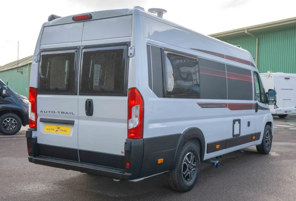 Autotrail V-Line 635 SE 140BHP 2026
