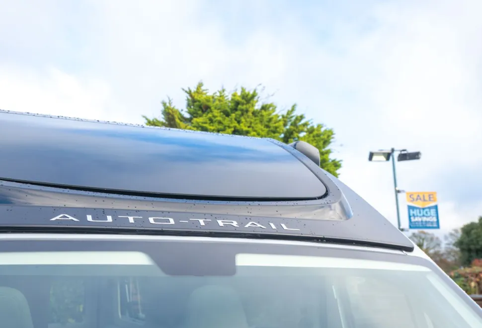 Autotrail V-Line 635 SE 140BHP 2026