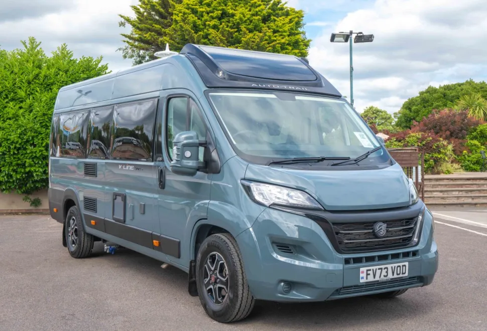 Autotrail V-Line 635 Sport 140BHP Auto 2023