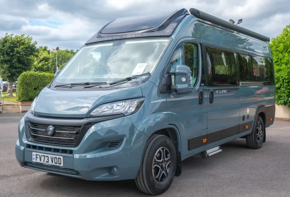Autotrail V-Line 635 Sport 140BHP Auto 2023