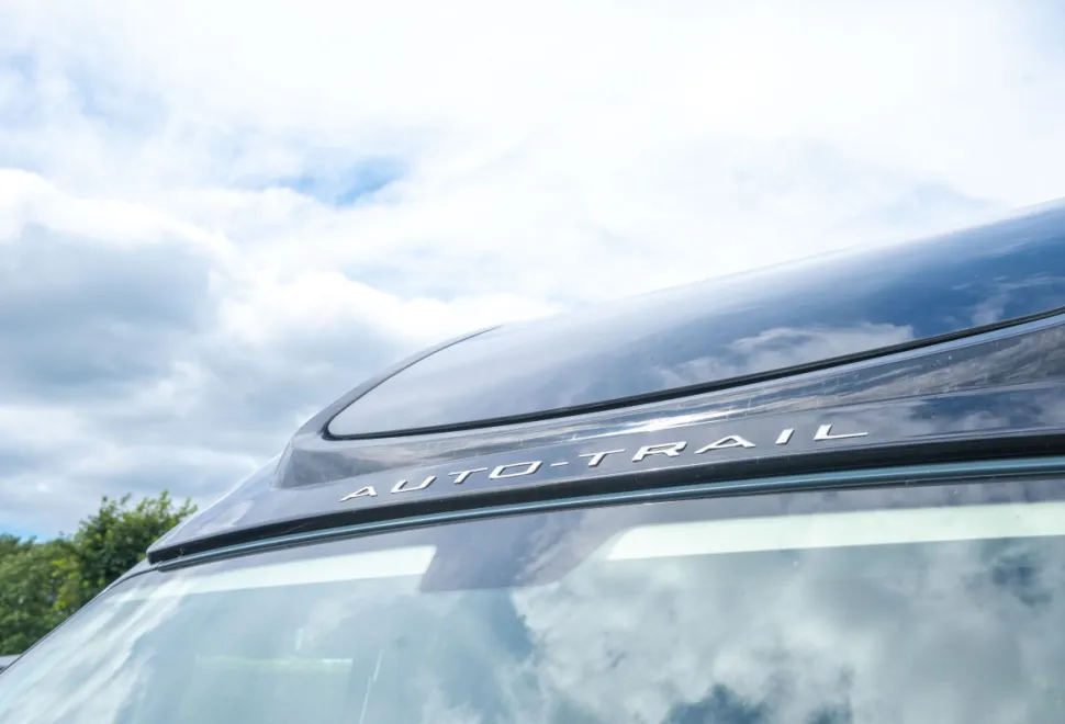 Autotrail V-Line 635 Sport 140BHP Auto 2023
