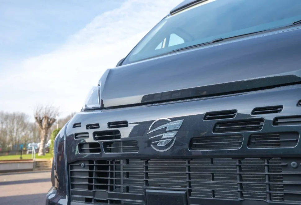 Autotrail V-Line 635 Sport 140BHP Auto 2026