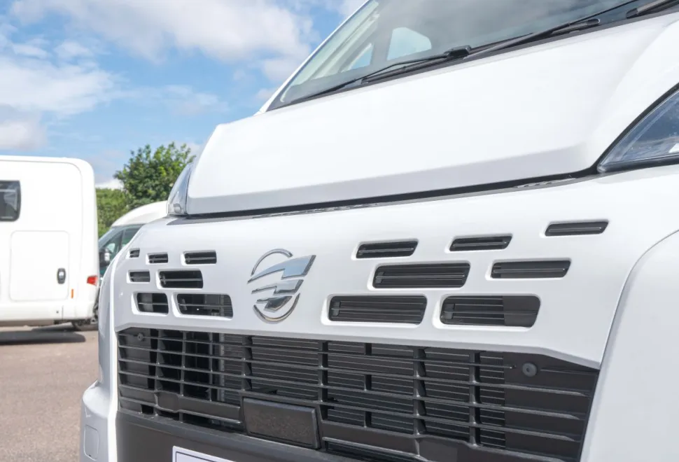 Autotrail V-Line 635 Sport 140BHP 2026