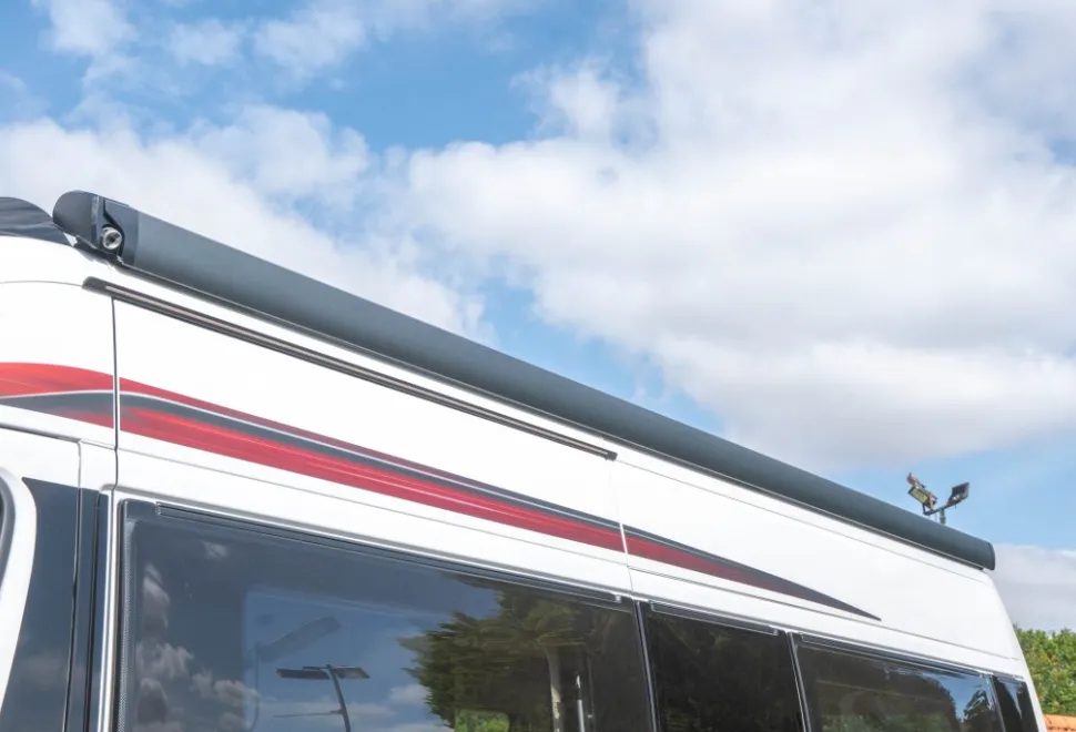 Autotrail V-Line 635 Sport 140BHP 2026