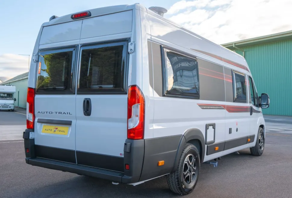 Autotrail V-Line 636 SE 140BHP 2026