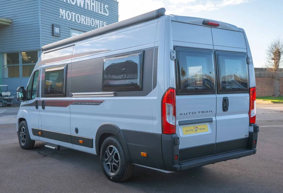 Autotrail V-Line 636 SE 140BHP Auto 2026