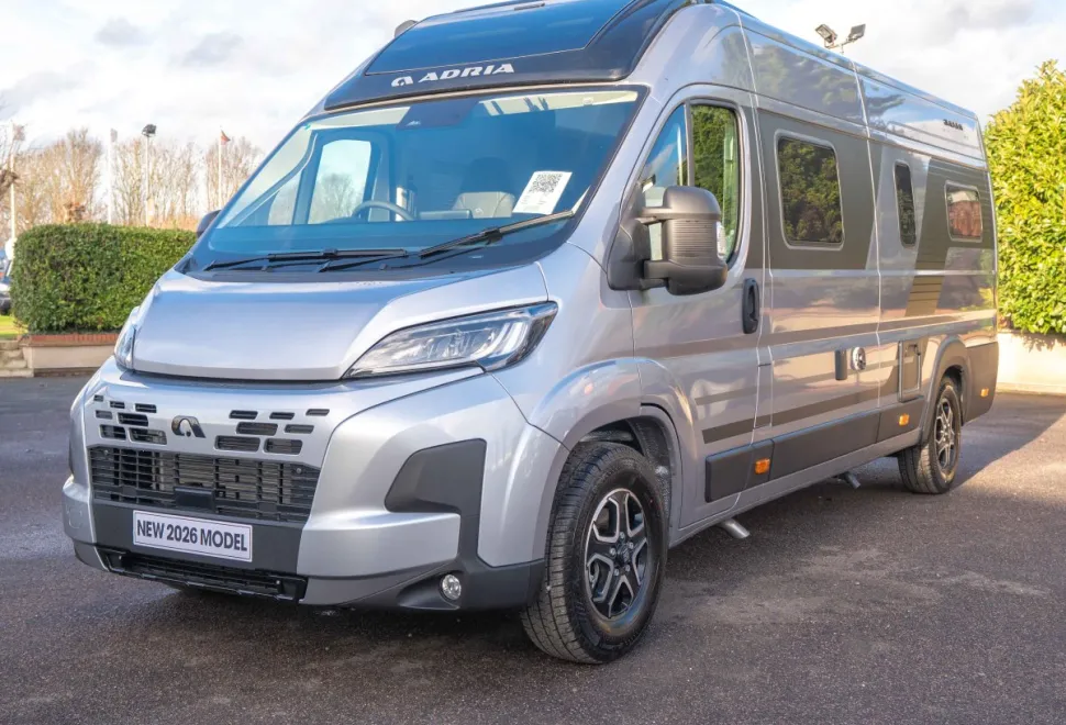 Adria Twin Supreme 640 SLB 140BHP Auto 2026