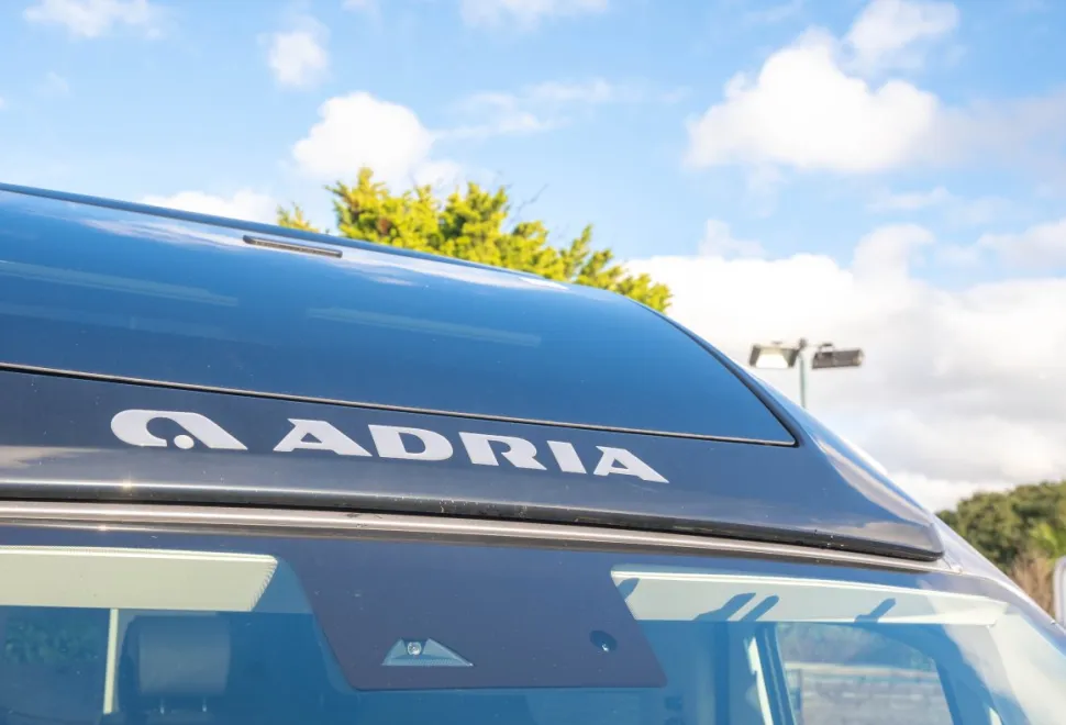 Adria Twin Supreme 640 SLB 140BHP Auto 2026