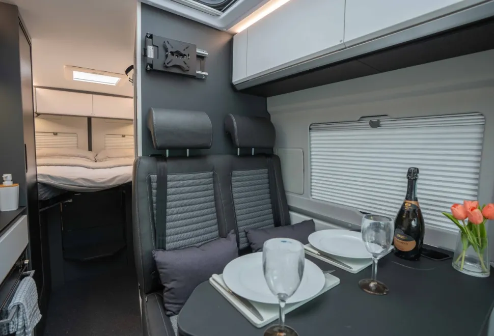 Adria Twin Supreme 640 SLB 140BHP Auto 2026