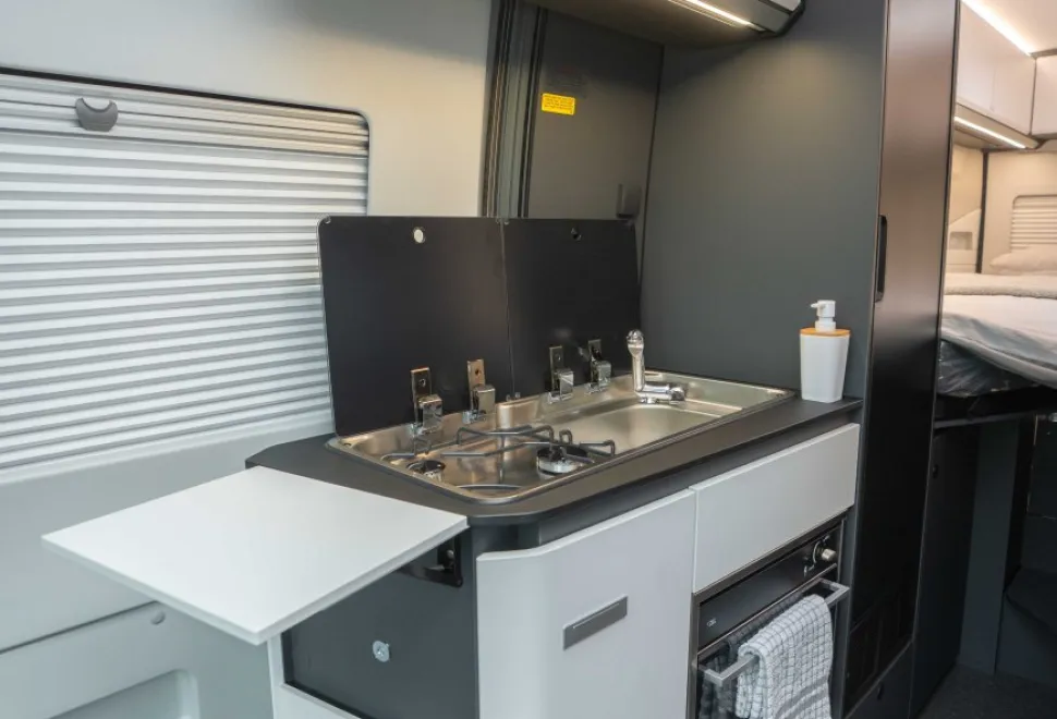 Adria Twin Supreme 640 SLB 140BHP Auto 2026